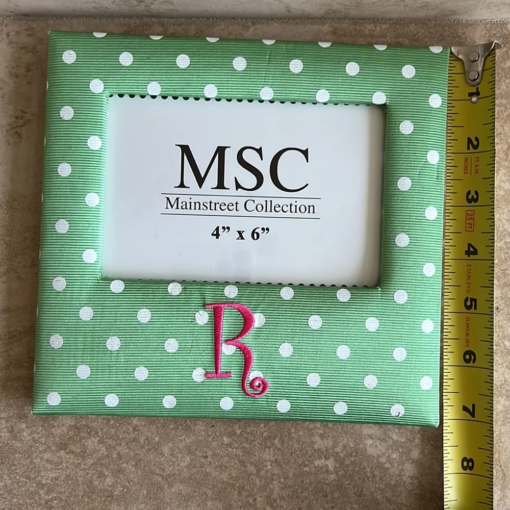 Monogram initial R picture frame - Picture 4 of 9